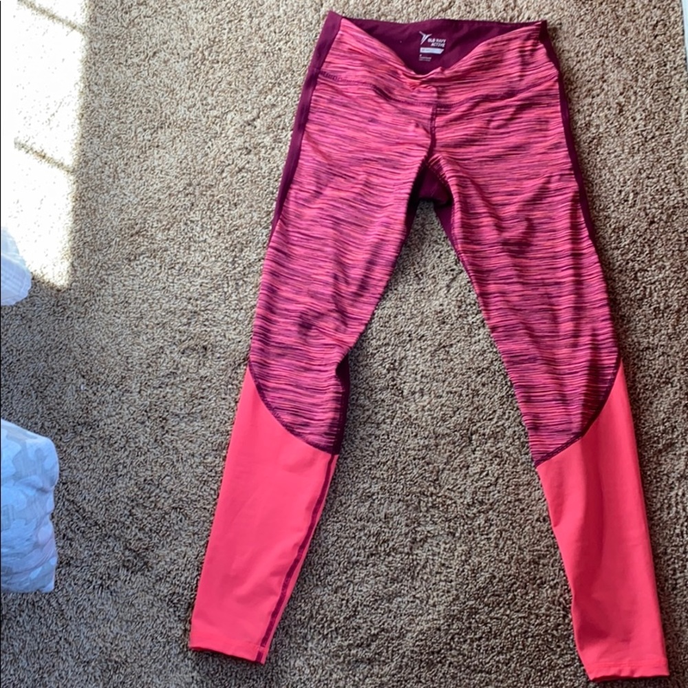 Old navy active legging - Picture 1 of 3